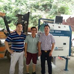 小型矿石色选机  钨矿色选机  鹅卵石色选机的图片
