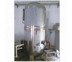 不锈钢储罐的图片