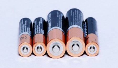 锂电产业周报|2022年11月全球动力电池装机量：宁德时代第一，比亚迪第二