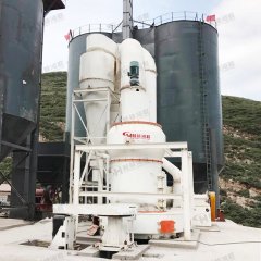 HC1700雷蒙磨磨粉机摆式磨粉机石油焦的图片