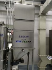直立式滤筒除尘机的图片