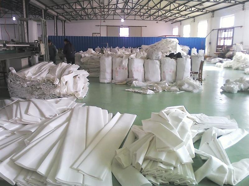 091845_377573_procont.jpg 除尘布袋车间.jpg