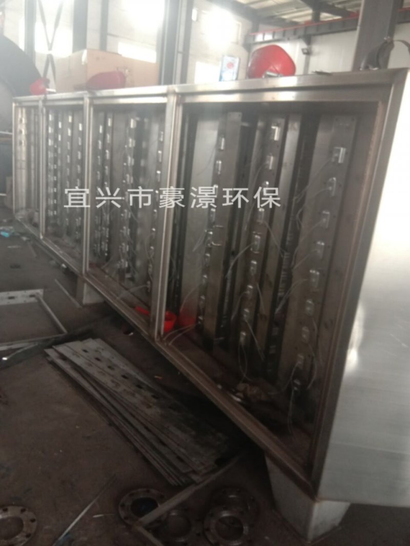 133726_975913_procont.jpg