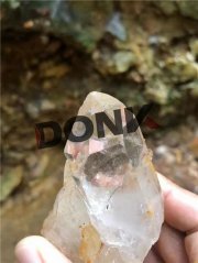 东矿直供大批进口水晶硅的图片