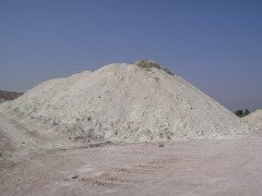 钻井用钙基膨润土的图片